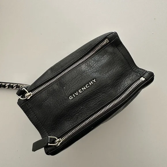 Givenchy Pandora Leather Black Wristlet Pouch Authentic - Picture 8 of 9
